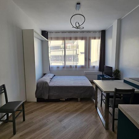 Casa Al Mare Angela Apartment เวนติมิญา ภายนอก รูปภาพ